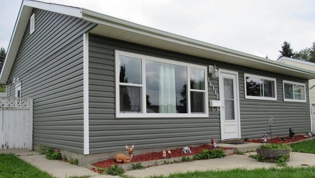 Siding installation on an Ottawa home
